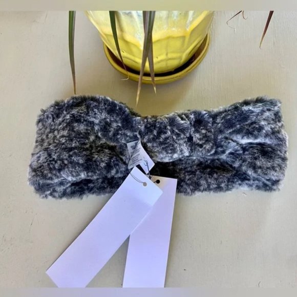 NWT Calvin Klein Faux Fur Head Band Wrap Ear Warmer Muff Grey - Picture 2 of 4